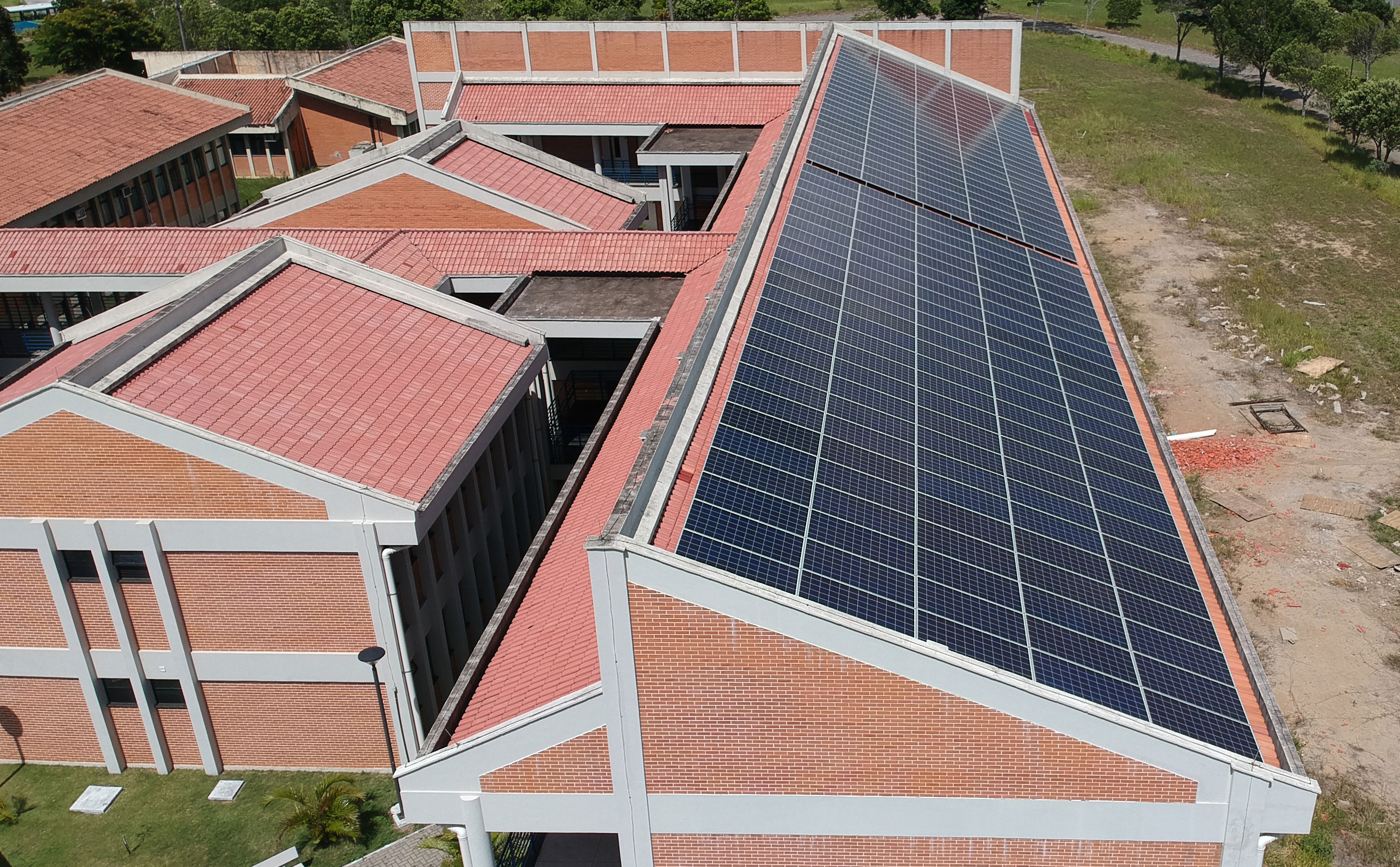 usina fotovoltaica serra noticias