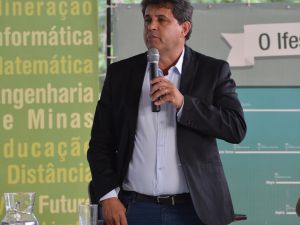 Campus Cachoeiro recebe primeiro debate dos candidatos a reitor