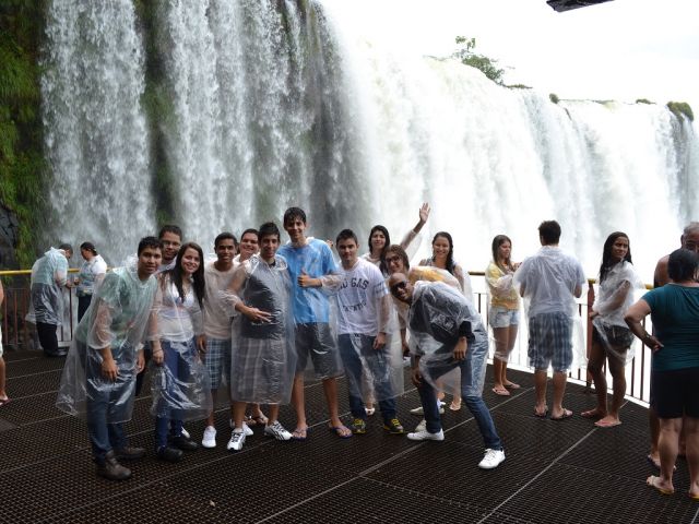 alunos_nas_cataratas_iguau_1