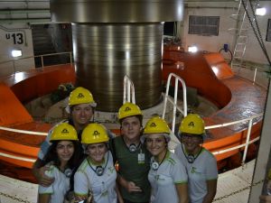 2014 - Alunos de Aracruz realizam visitas técnicas no Sul do Brasil