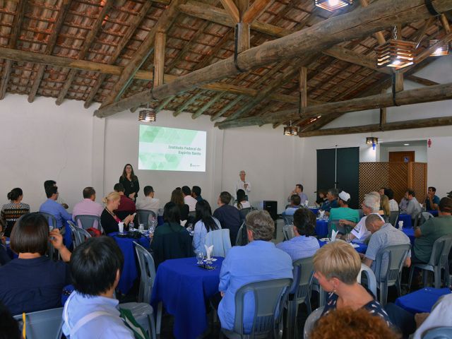 Ifes e Sicoob realizam almoço com produtores capixabas e juízes da Cup of Excellence