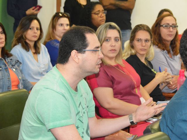 Servidores do Ifes participam de mesa-redonda sobre assédio moral no trabalho