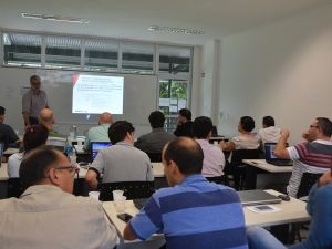 Professores de 15 institutos da Rede Federal participam de capacitação no Campus Vitória