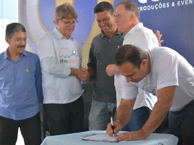 Campus Montanha comemora aniversário de cinco anos com evento na praça da cidade