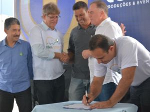 Campus Montanha comemora aniversário de cinco anos com evento na praça da cidade