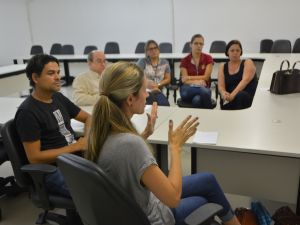 Representantes da Comunidade Surda discutem demandas com o reitor do Ifes