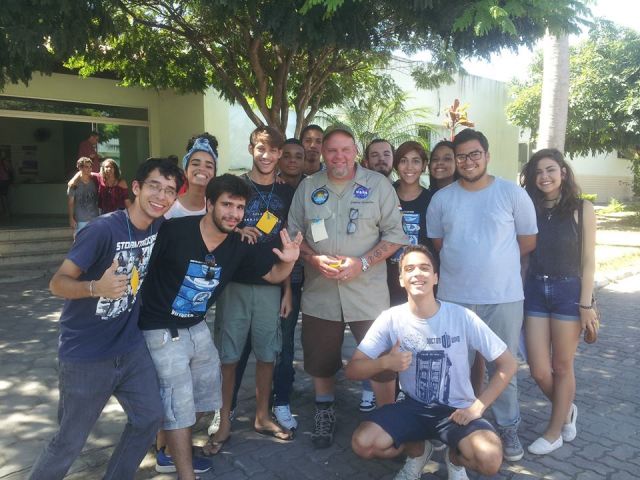 Alunos do Campus Cariacica participam de Encontro Internacional de Astronomia e Astronáutica