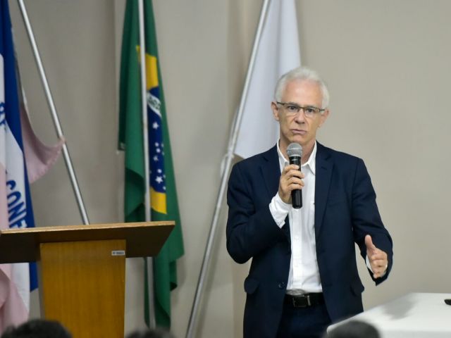 Ifes e Governo do Estado firmam parceria