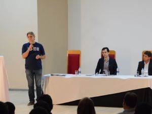 Debate dos candidatos a reitor em Santa Teresa