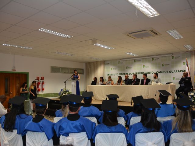 Campus Guarapari celebra primeira formatura do curso de Administração