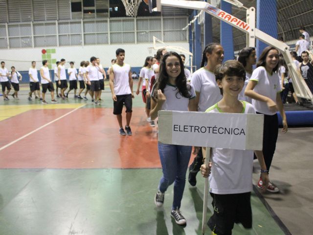 Campus Vitória realiza cerimônia de abertura dos Jogos Esportivos