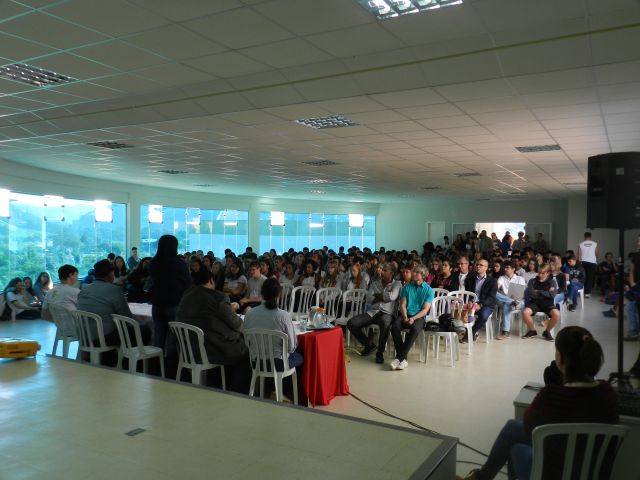 Mesa-redonda marca início dos trabalhos de núcleo intercampi de Agroecologia