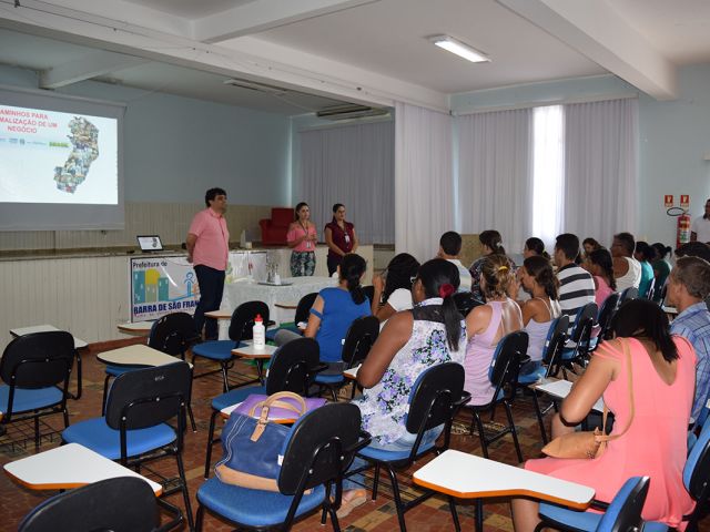 Campus Barra de São Francisco realiza primeiro módulo do Programa de Apoio às Agroindústrias do Noroeste Capixaba