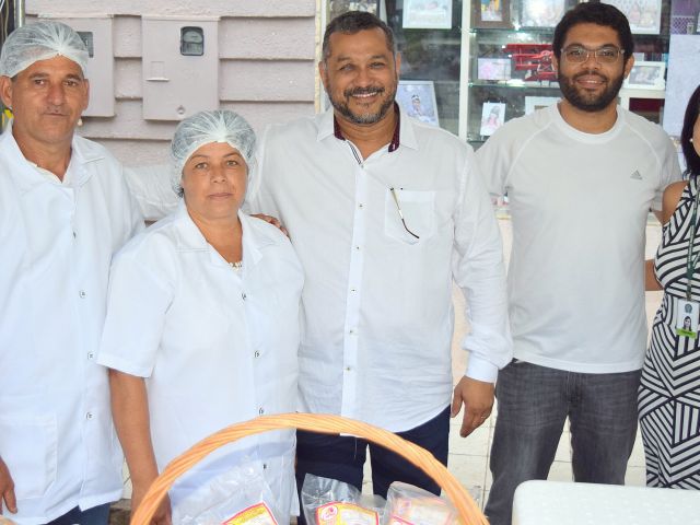 Campus Barra de São Francisco promove III Mostra de Produtos das agroindústrias