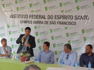 Ifes dá início às obras de construção da nova sede do Campus Barra São Francisco