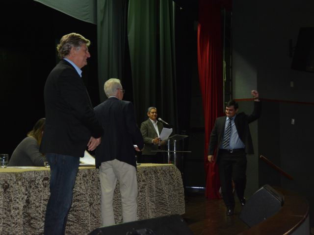 Cerimônia de posse dos novos diretores-gerais lota Teatro do Campus Vitória