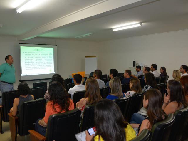 Novos servidores do Ifes tomam posse na Reitoria