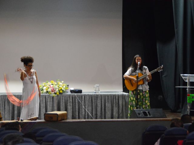 Teatro do Campus Vitória recebe aula inaugural do ProfEPT