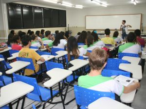 2013 - Projeto de Aprimoramento em Português do campus Linhares