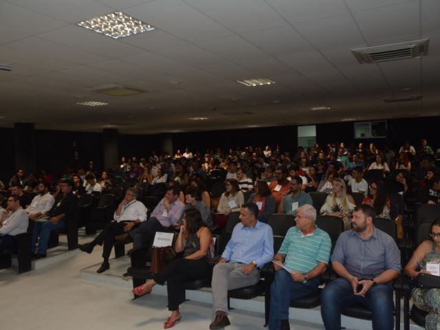 Servidores do Ifes discutem sobre Ensino Médio Integrado em evento no Campus Cariacica