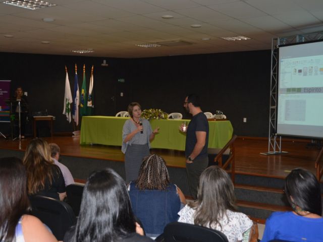 Servidores do Ifes discutem sobre Ensino Médio Integrado em evento no Campus Cariacica