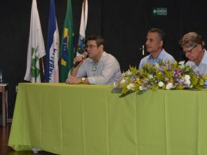 Servidores do Ifes discutem sobre Ensino Médio Integrado em evento no Campus Cariacica