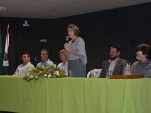 Servidores do Ifes discutem sobre Ensino Médio Integrado em evento no Campus Cariacica