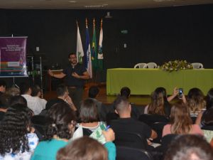 Servidores do Ifes discutem sobre Ensino Médio Integrado em evento no Campus Cariacica