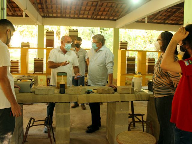 Reitoria presta conta de ações realizadas no campus Santa Teresa