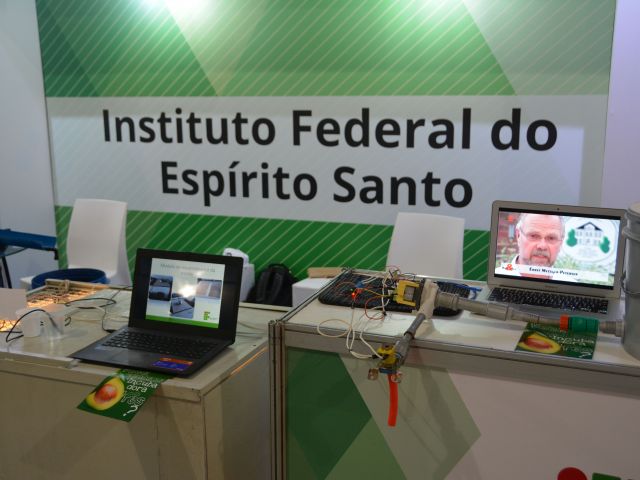 Alunos e professores apresentam produtos e protótipos no TecnoAgro