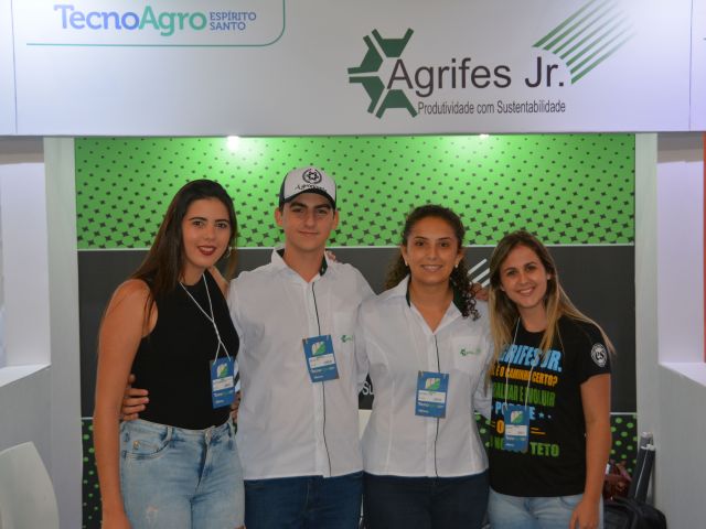 Alunos e professores apresentam produtos e protótipos no TecnoAgro