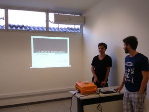 2015 - Alunos de Engenharia Elétrica apresentam trabalhos