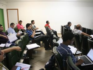 2014 - Reitoria recebe treinamento sobre instalações de ar-condicionado e climatização 