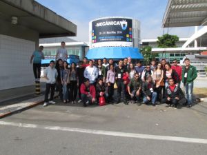 2014 - Alunos do curso de mecânica do campus Aracruz realizam visita técnica em São Paulo