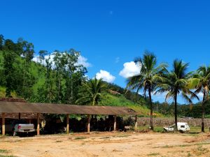 Reitor do Ifes visita Laranja da Terra