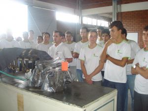 2013 - Alunos de Mecânica visitam empresas