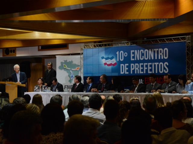 Ministro da Educação visita o Campus Guarapari e participa de evento em Vitória