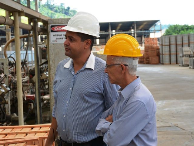 Visita do Reitor à Barra de São Francisco