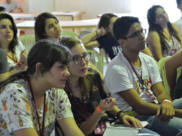 Youth Camp inicia atividades discutindo sustentabilidade no Campus Vitória