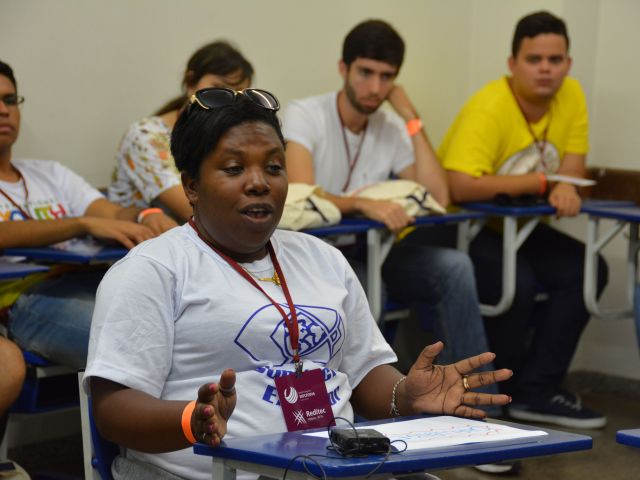 Youth Camp inicia atividades discutindo sustentabilidade no Campus Vitória