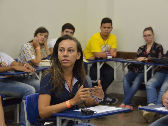 Youth Camp inicia atividades discutindo sustentabilidade no Campus Vitória