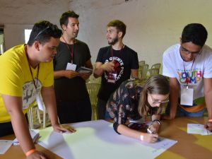 Youth Camp inicia atividades discutindo sustentabilidade no Campus Vitória